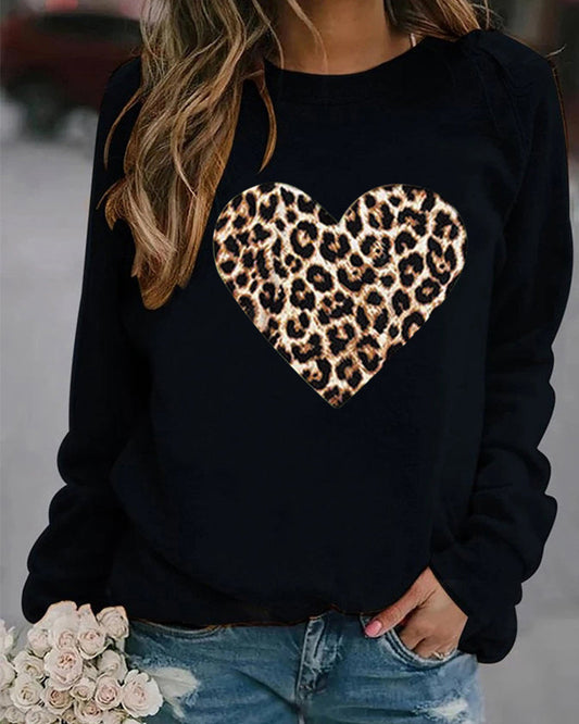 Niamh -  elegant sweatshirt with leopard heart print